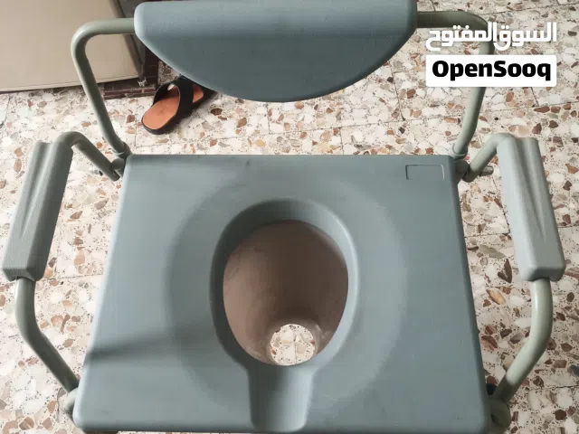 كرسي حمام  قياس خاص كبير  اوزان ثقيلة اصلي  وقوي جدا