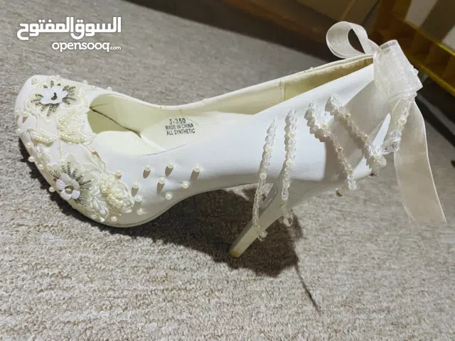 أحذية كعب فخمة جدا للبيع