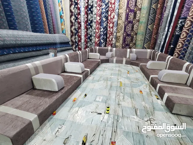 مجلس مستخدم نضيف بحاله ممتازه