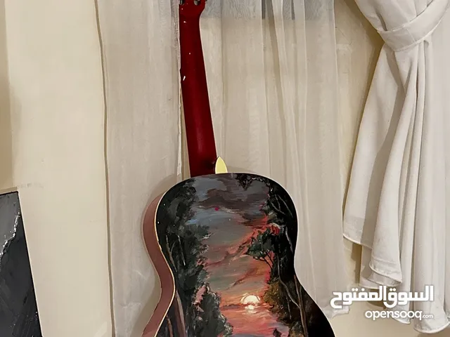 قيتار للبيع(قطعة فنية)