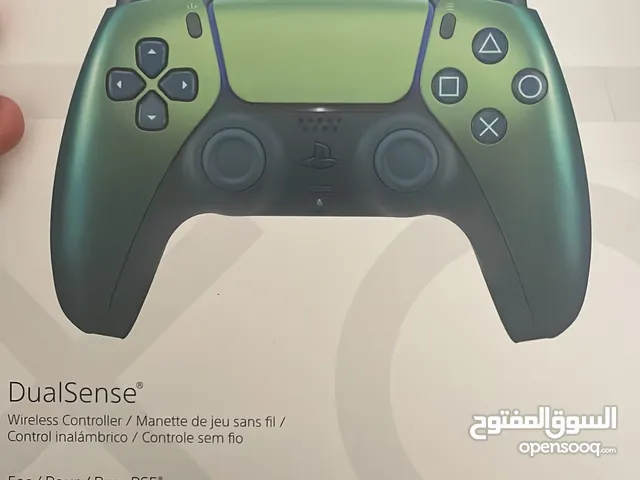 يد بلايستيشن 5 بحالة الجديد لون اخضر كروم
