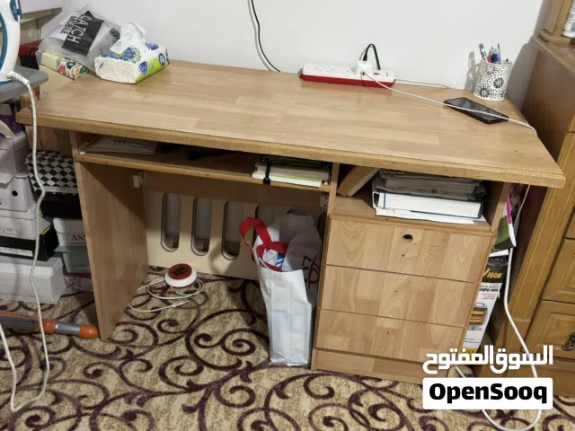 مكتب خشب دراسة او عمل