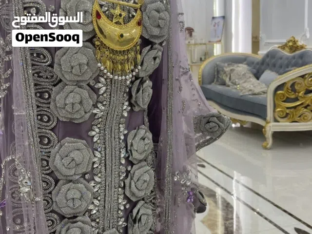 ثوب عروس حنة او عروس ملجة فخم وراقي وروعة على الطبيعة