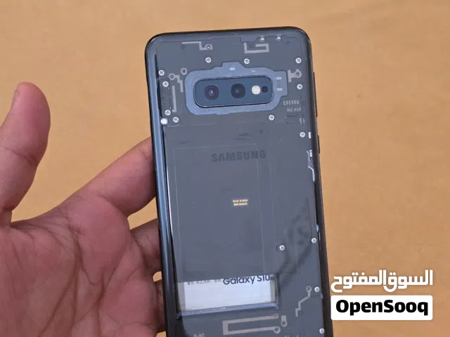 Samsung Galaxy S10e 128 GB in Sana'a