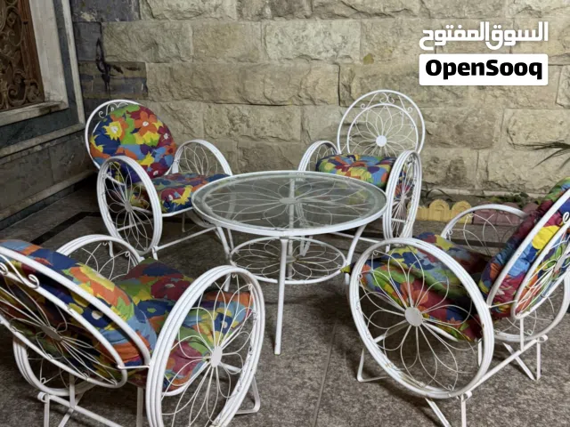ميز وكراسي حديقه