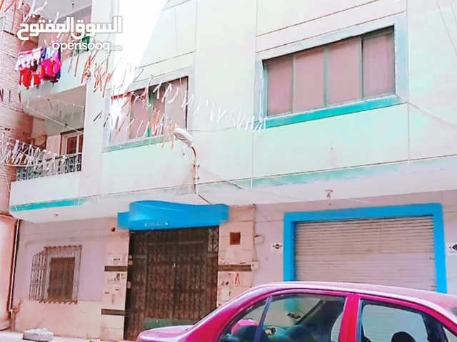 180 m2 4 Bedrooms Townhouse for Sale in Giza Faisal
