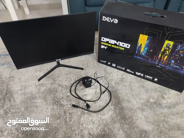 شاشة للبيع مع جميع المستلزمات نظيفة استعمال خفيف جدا