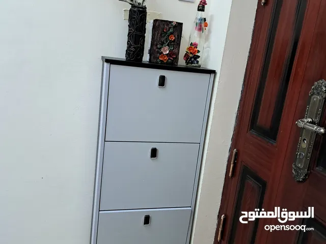 Ilatian shoe cabinet...price 57.00ro