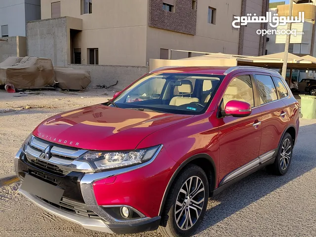 Only 59 K kilometers, Mitsubishi Outlander 2017, EXCELLENT Condition (in&out)