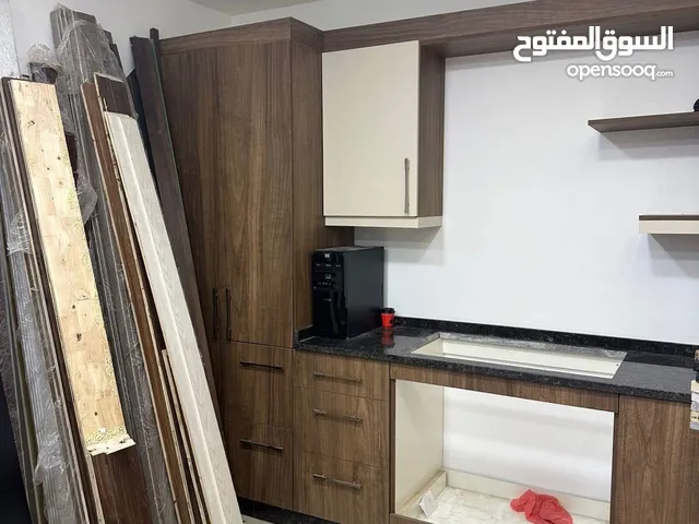 مطبخ جديد غير مستخدم مقاس 3 * 3 من دون الرخامات