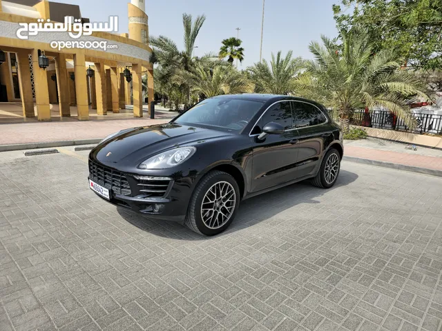 Porsche Macan Macan S in Manama