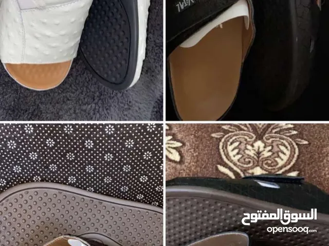 40.5 Casual Shoes in Al Ain