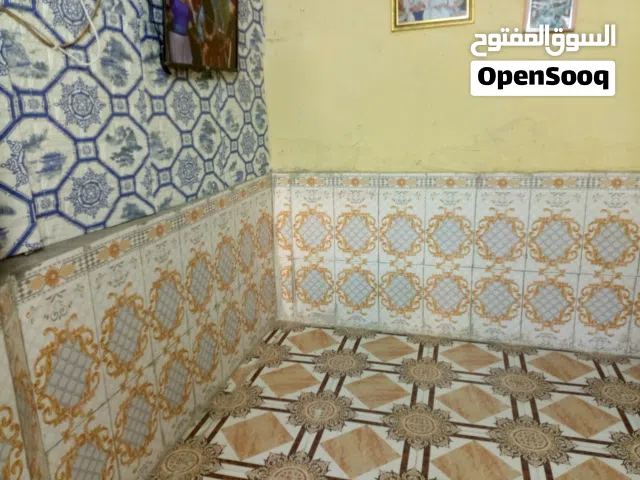 نصف دار للبيع الحيانيه المدينة القديمة شارع الطاك