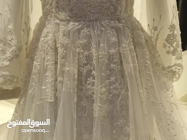 فستان زفاف تم تفصيلة على الطلب
