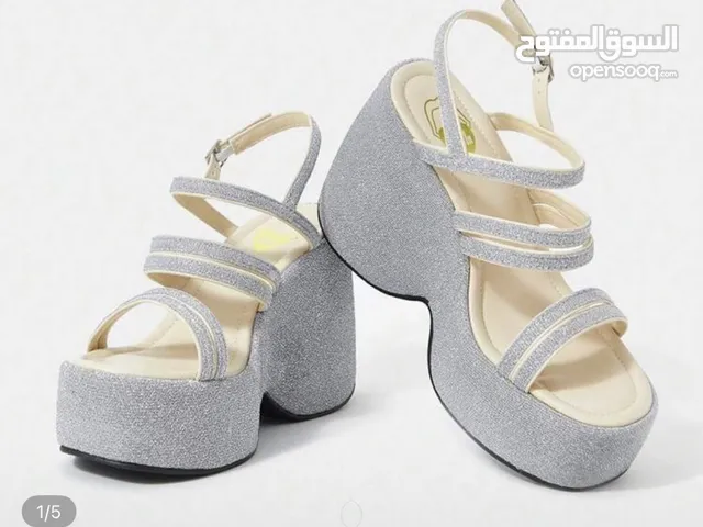 Other With Heels in Amman