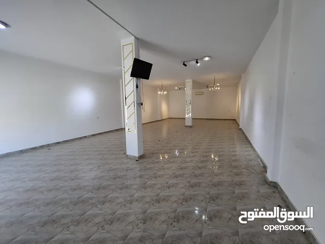 مخزن للإيجار يوجد بها تكييف - كرزاز - 170م