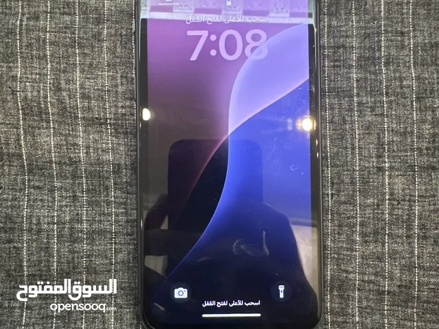 للبيع ايفون 11 نظيف ما يشكي من شي