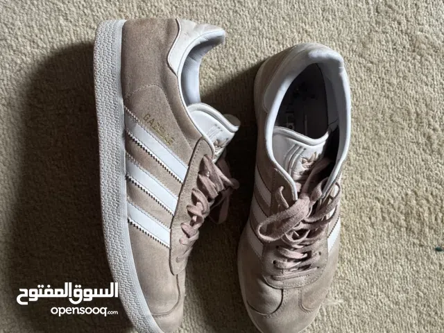 Adidass gazelle
