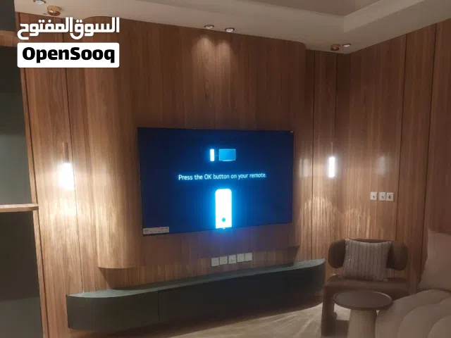 محترف بالرياض لتركيب غرف النوم والستائر وتفصيل الطاولات والدواليب بأسعار مناسبة وضمان