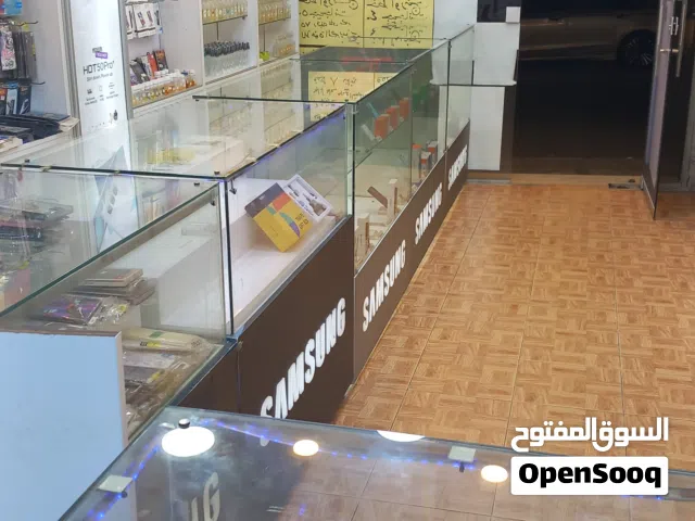 محل خلويات للبيع كامل بإستثناء الاجهزه القويسمه