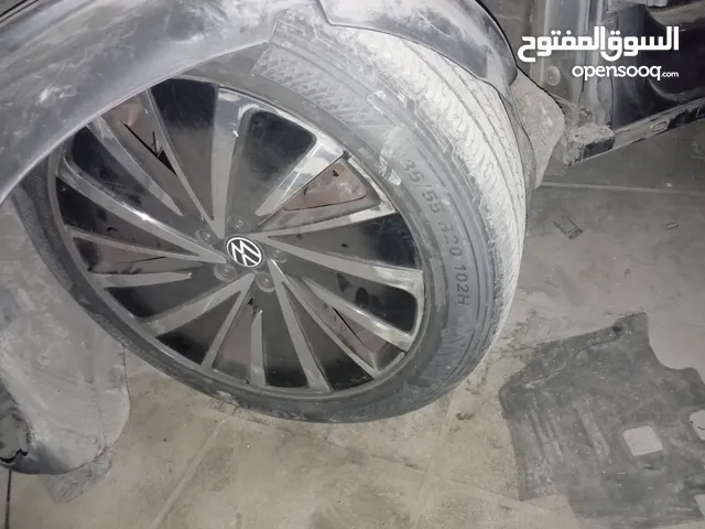 جنط id4 الاصلي مش الصيني مفكوك عن السيارة للبيع