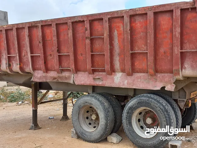 مقطوره دنبر للبيع فقط سنه الصنع 1990