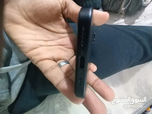السلام عليكم شباب ايفون 15 اقرو الوصف