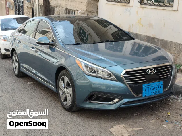 2016 تويوتا كامري XSE