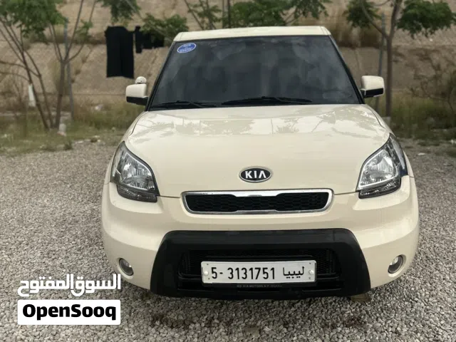 2011 كيا سول EX