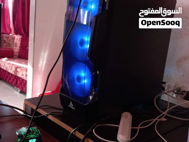 كمبيوتر ألعاب (جيمنج) بحالة ممتازة