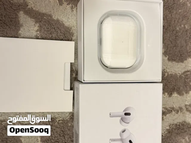 للبيع سماعات airpoads pro1 اصليه وجدد ومتوفر حبتين فقط