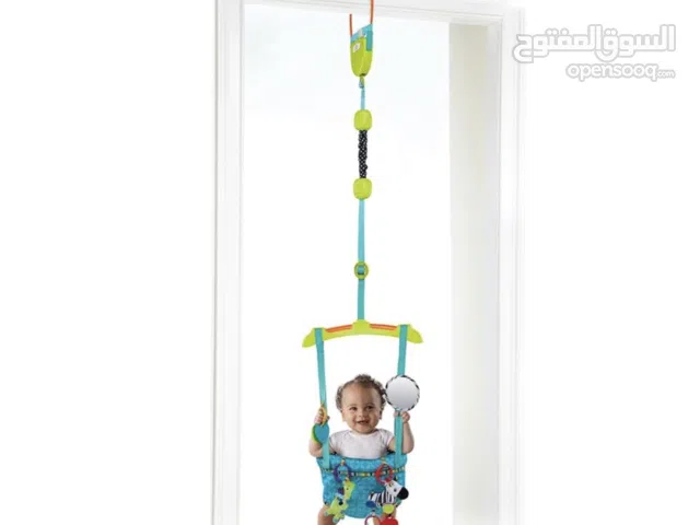 كرسي اطفال هزاز كهرباء وعلاقة اطفال عالابواب