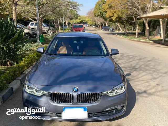 BMW 318I luxury 2019