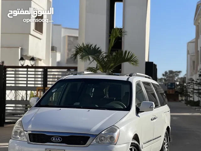 Used Kia Sedona in Tripoli