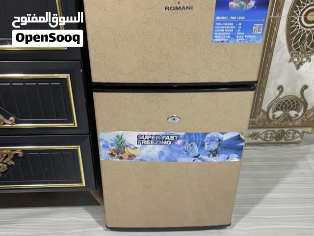 ثلاجة نضيفه لبيع