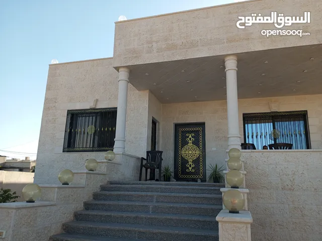 190 m2 5 Bedrooms Townhouse for Sale in Irbid Bushra