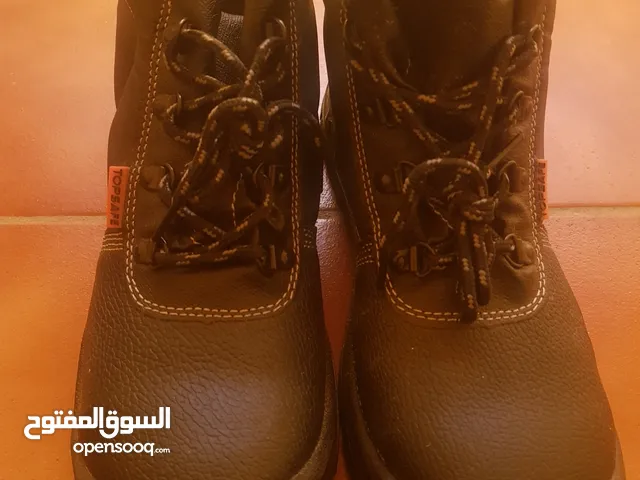 42 Casual Shoes in Hawally