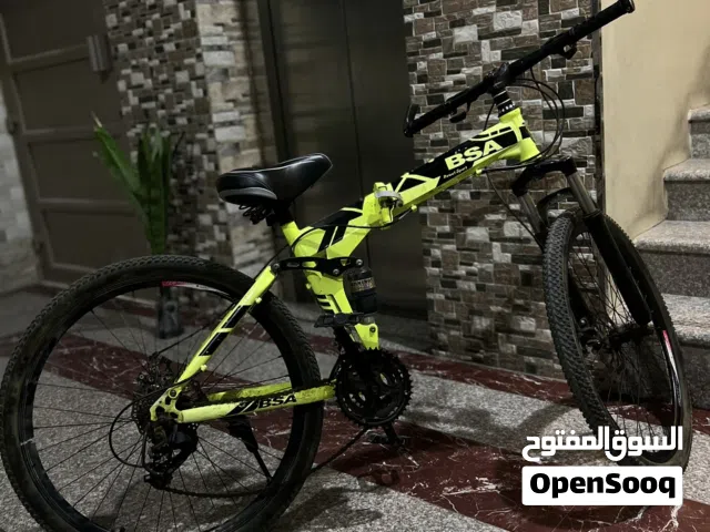 سيكل من شركة bsa للبيع بحالة جيدة ويوجد فيه تباديل و قابل للطي قابل للتفاوض