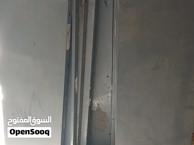 رفوف للمستودعات 3 خانات مع ستاند دخان