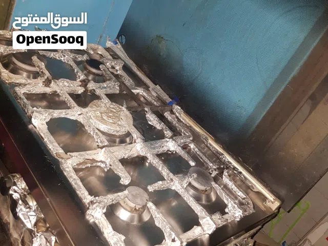 طباخ ايطالي حجم كبير  5 مشاعل مع فرن ماركة glem gass   + كونفيرا حجم وسط هندية
