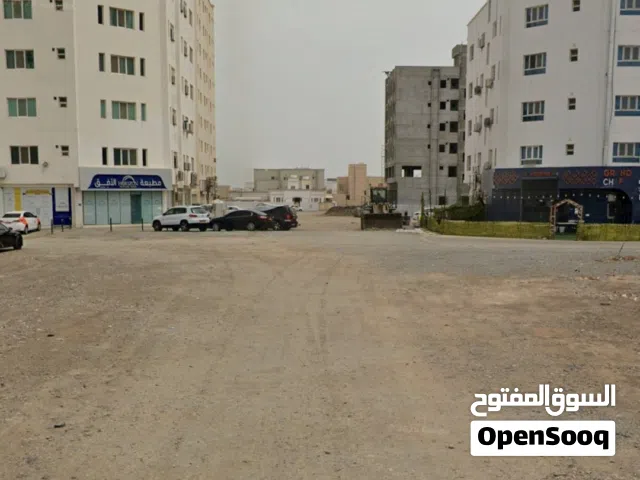 للبيع ارض سكني تجاري ممتازه شبه كورنر في المعبيلة الثامنه مقابل الجسر بسعر ممتاز