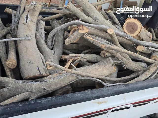 حطب سمر للبيع ممتاز يابس تريب غمارتين با 30 تريب غماره با 55 السعر قابل