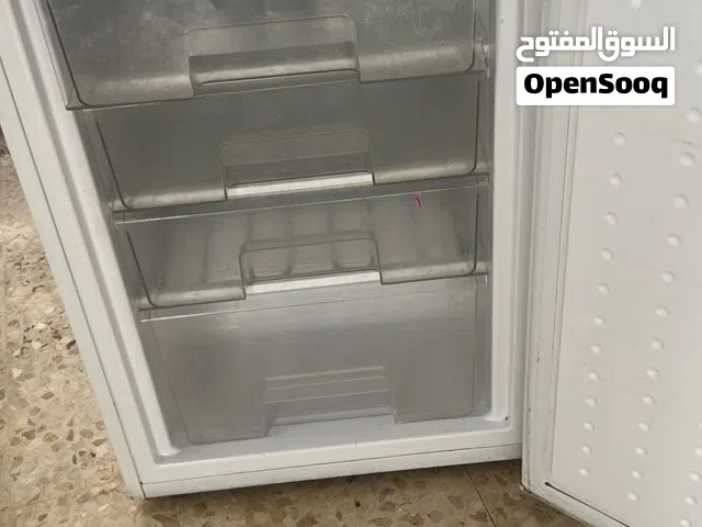 فريزر مستعمل بحاله الوكاله 4 دروج استعمال خفيف