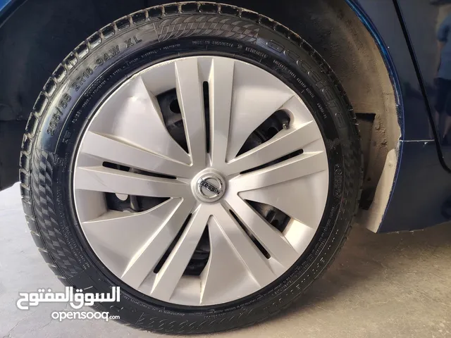 اربع عجال نيسان ليف