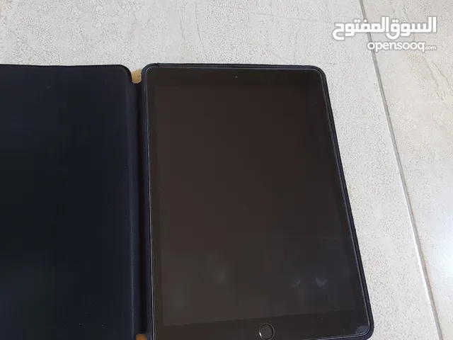 Apple iPad 8 128 GB in Jerash