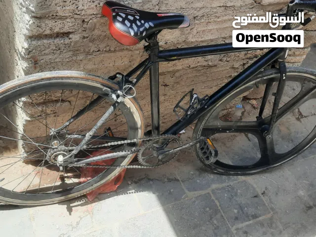سيكل سباق مستعمل نظيف سريع