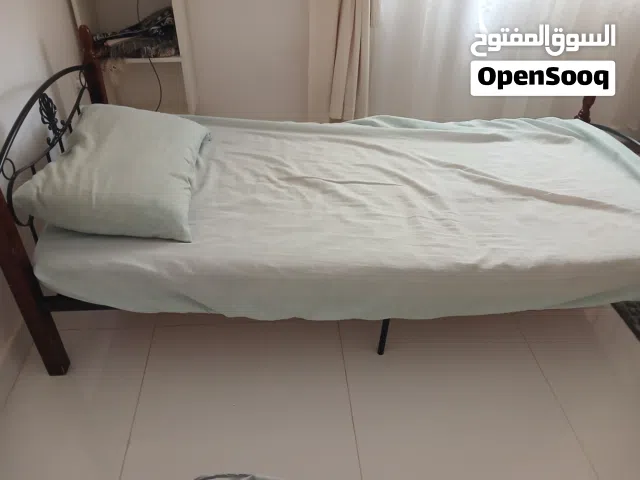 كرفايه للبيع السعر 20 ريال نظيفه جدا مع دوشح