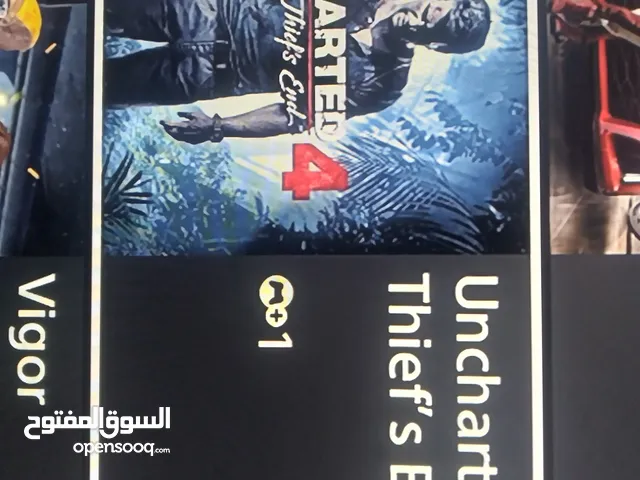 حساب بلايستيشن عليه اكثر من 30 لعبه مثبتة +حساب فورت نايت (شوف الوصف للتفصيل )