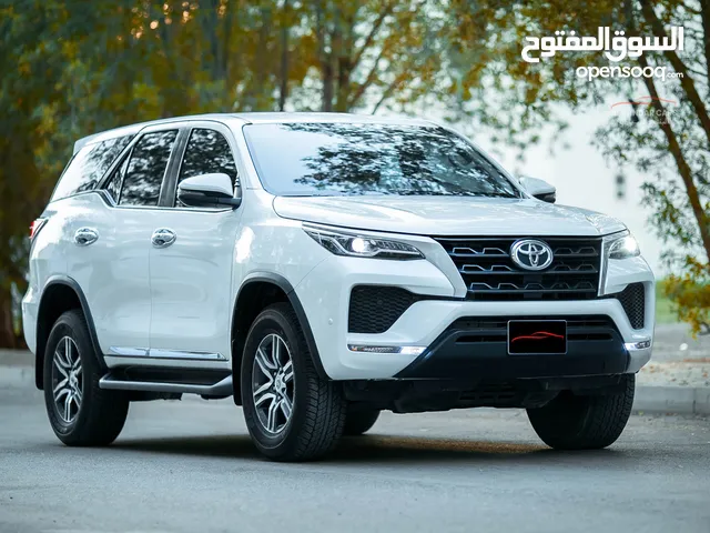 TOYOTA FORTUNER 2022  WHITE  SINGLE OWNER  EXCELLENT CONDITION