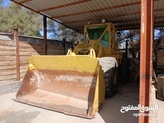تراكتور 966 نظيف للبيع